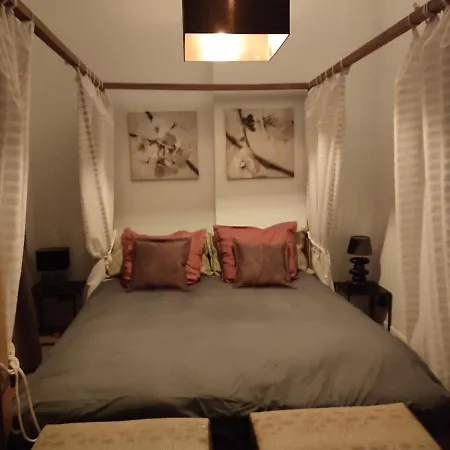 The Manhattan Luxury アパート *