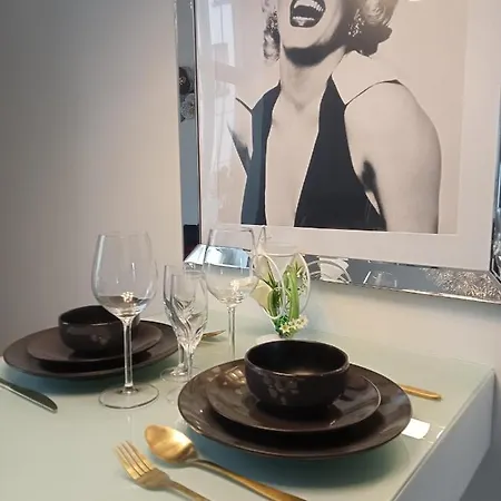 The Manhattan Suite - Appartement 1 Chambre - Glamour Et Spacieux A Moins De 10 Min De Charleroi Airport * Jumet